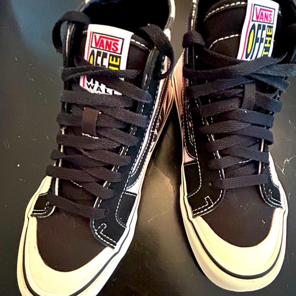 ♥️Vans ♥️Black,Pink and White High-Tops Girls size 5Y - Picture 4 of 6
